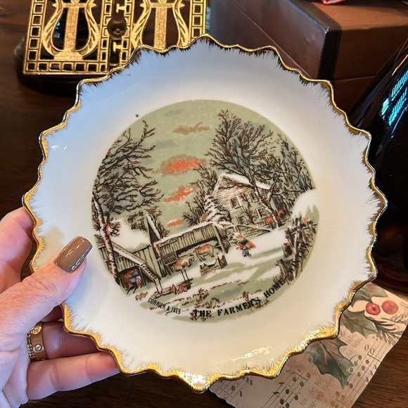 Vintage Courier & Ives Collector Plates - Picture 6 of 9